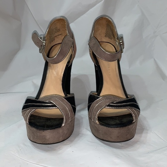 LAUREN Conrad WMS Gray, Pink and Black Peep Toe Heel with front strap Size 8.5M - Picture 2 of 10